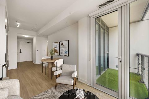 Photo 6 at 913 - 60 Princess Street, Waterfront Communities C8, Toronto