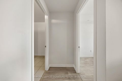 Photo 7 at 913 - 60 Princess Street, Waterfront Communities C8, Toronto