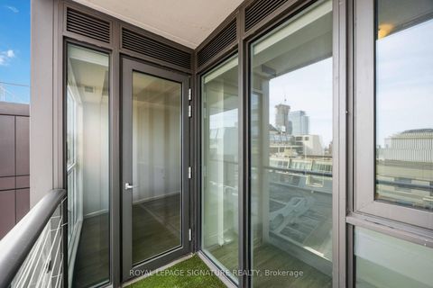 Photo 14 at 913 - 60 Princess Street, Waterfront Communities C8, Toronto