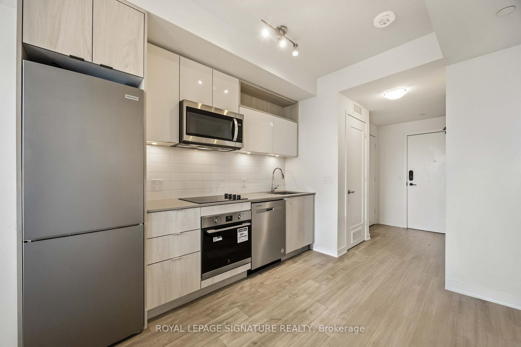 913 - 60 Princess Street, Waterfront Communities C8, Toronto 