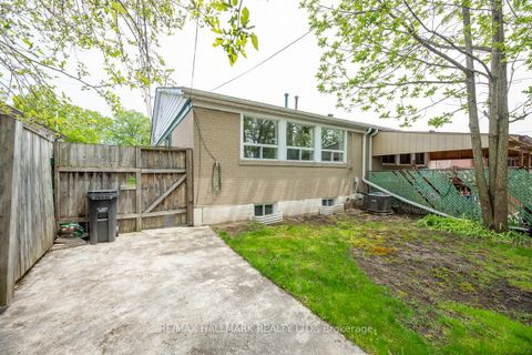 Photo 21 at 152 Santamonica Boulevard, Birchmount, Toronto