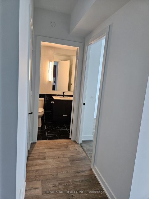 Photo 16 at 2205 - 327 King Street W, Waterfront Communities C1, Toronto
