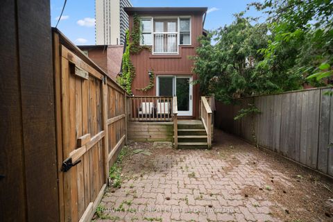 Photo 6 at 98 Roselawn Avenue, Eglinton, Toronto