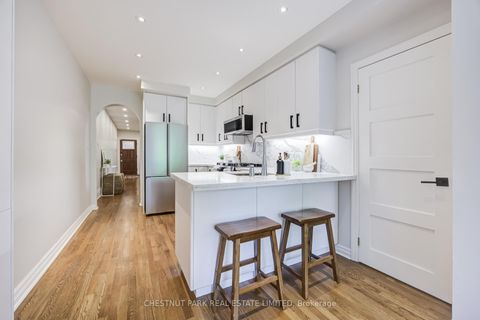 Photo 11 at 47 Geneva Avenue, South St. James Town, Toronto