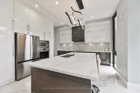 Photo 12 at 96 Squires Avenue, Parkview, Toronto