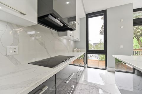 Photo 14 at 96 Squires Avenue, Parkview, Toronto