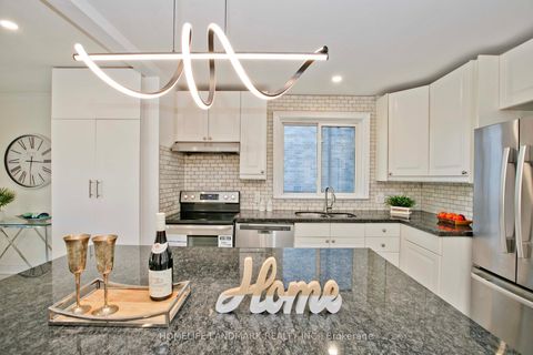 Photo 3 at 517 Lynett Crescent, Crosby, Richmond Hill