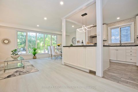 Photo 13 at 517 Lynett Crescent, Crosby, Richmond Hill