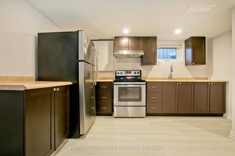 Photo 19 at 517 Lynett Crescent, Crosby, Richmond Hill