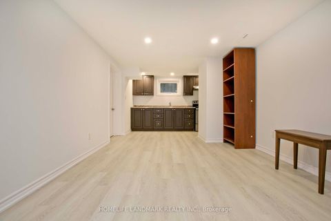 Photo 23 at 517 Lynett Crescent, Crosby, Richmond Hill