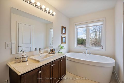 Photo 24 at 47 Dariole Drive, Oak Ridges Lake Wilcox, Richmond Hill