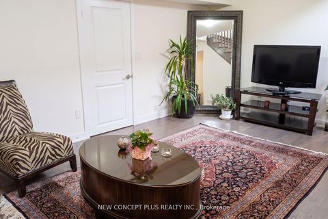 Photo 31 at 47 Dariole Drive, Oak Ridges Lake Wilcox, Richmond Hill