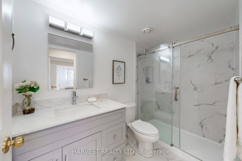 Photo 23 at 908 - 1 Pemberton Avenue, Newtonbrook East, Toronto