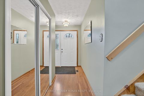 Photo 3 at 56 Lakeland Crescent, Oak Ridges Lake Wilcox, Richmond Hill