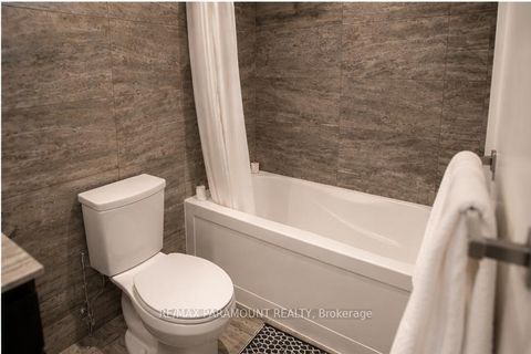 Photo 7 at 555 - 10 Capreol Court, Waterfront Communities C1, Toronto