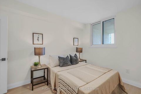 Photo 15 at 609 - 812 Burnhamthorpe Road, Markland Wood, Toronto