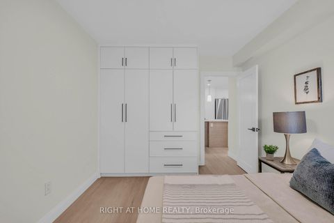 Photo 16 at 609 - 812 Burnhamthorpe Road, Markland Wood, Toronto