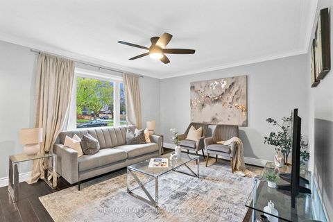 Photo 5 at 226 Thirtieth Street, Alderwood, Toronto