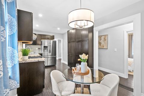 Photo 11 at 226 Thirtieth Street, Alderwood, Toronto