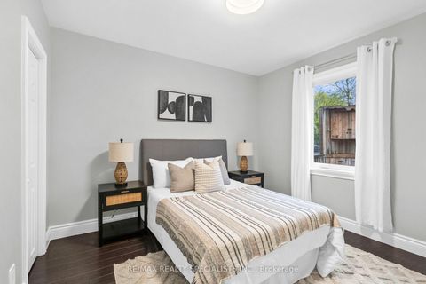 Photo 16 at 226 Thirtieth Street, Alderwood, Toronto