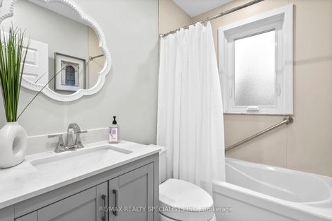 Photo 22 at 226 Thirtieth Street, Alderwood, Toronto