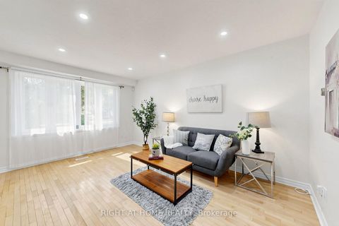 Photo 3 at 337 Hollyberry Trail, Hillcrest Village, Toronto