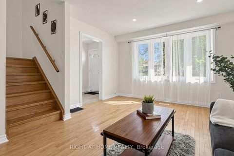 Photo 4 at 337 Hollyberry Trail, Hillcrest Village, Toronto