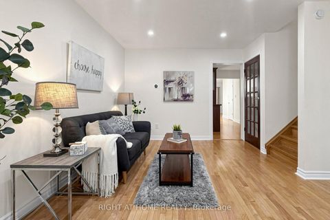 Photo 5 at 337 Hollyberry Trail, Hillcrest Village, Toronto