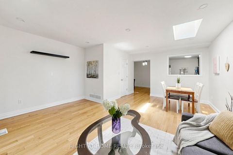 Photo 12 at 337 Hollyberry Trail, Hillcrest Village, Toronto