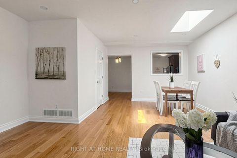 Photo 13 at 337 Hollyberry Trail, Hillcrest Village, Toronto