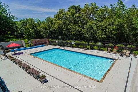 Photo 10 at 1209 - 260 Scarlett Road, Smythe, Toronto