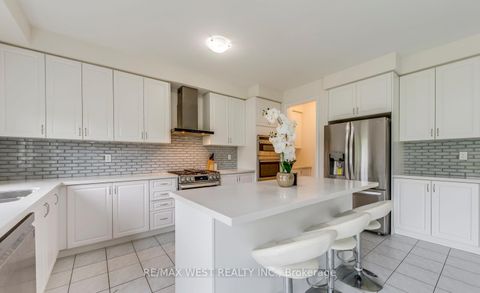 Photo 25 at 286 Danny Wheeler Boulevard, Keswick North, Georgina