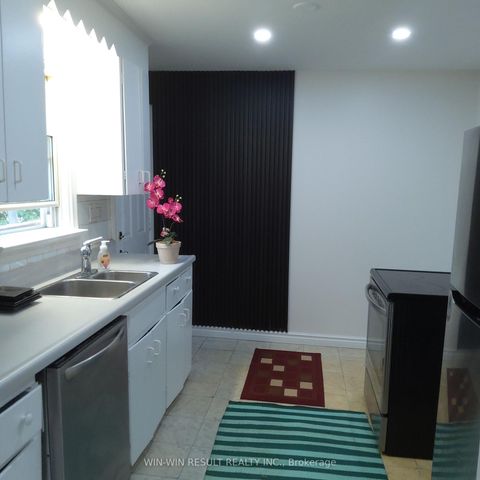 Photo 1 at 243 Cedarholme Avenue, Keswick South, Georgina
