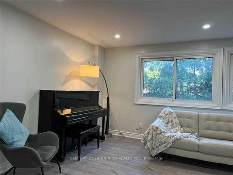 Photo 6 at 70 Purple Sageway Way, Hillcrest Village, Toronto