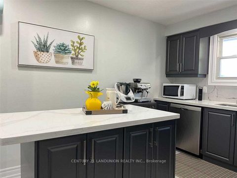 Photo 15 at 70 Purple Sageway Way, Hillcrest Village, Toronto