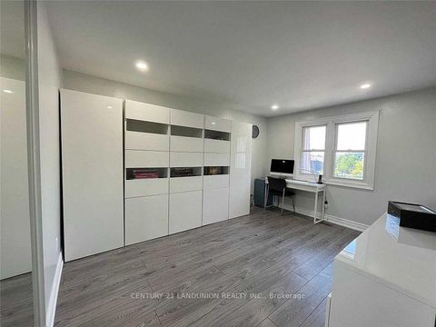 Photo 23 at 70 Purple Sageway Way, Hillcrest Village, Toronto