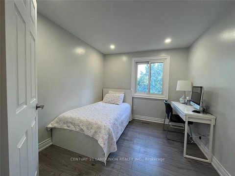 Photo 24 at 70 Purple Sageway Way, Hillcrest Village, Toronto