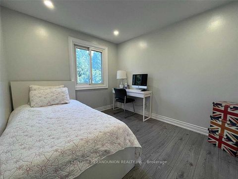 Photo 25 at 70 Purple Sageway Way, Hillcrest Village, Toronto