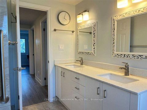 Photo 28 at 70 Purple Sageway Way, Hillcrest Village, Toronto