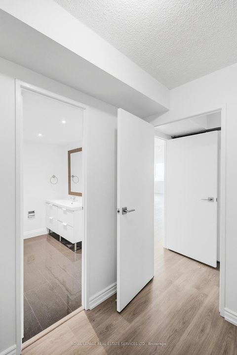 Photo 10 at 14C - 256 Jarvis Street, Yonge Corridor, Toronto