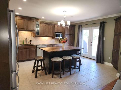 Photo 4 at 222 Sprucewood Crescent, Bowmanville, Clarington