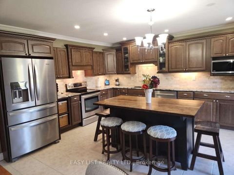 Photo 5 at 222 Sprucewood Crescent, Bowmanville, Clarington
