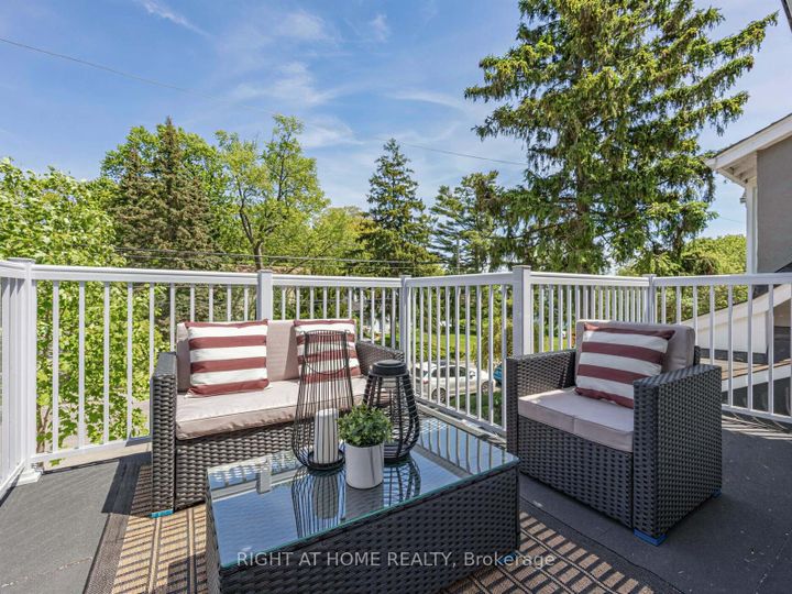 Photo 23 at 20 Kildonan Drive, Cliffside, Toronto