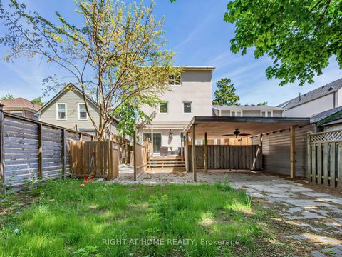 Photo 35 at 20 Kildonan Drive, Cliffside, Toronto
