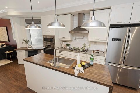 Photo 11 at 174 Yarmouth Road, Junction, Toronto