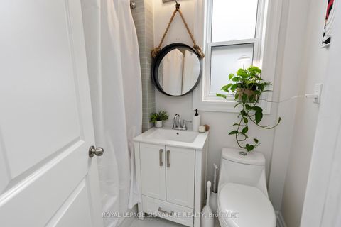 Photo 37 at 174 Yarmouth Road, Junction, Toronto
