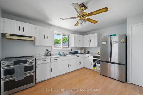 Photo 9 at 70 Briar Road, Allandale Heights, Barrie