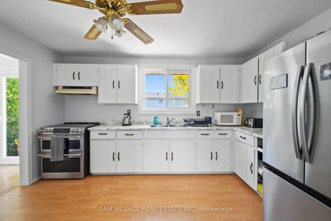 Photo 10 at 70 Briar Road, Allandale Heights, Barrie