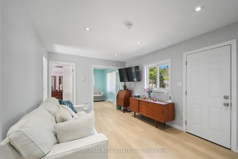 Photo 23 at 70 Briar Road, Allandale Heights, Barrie