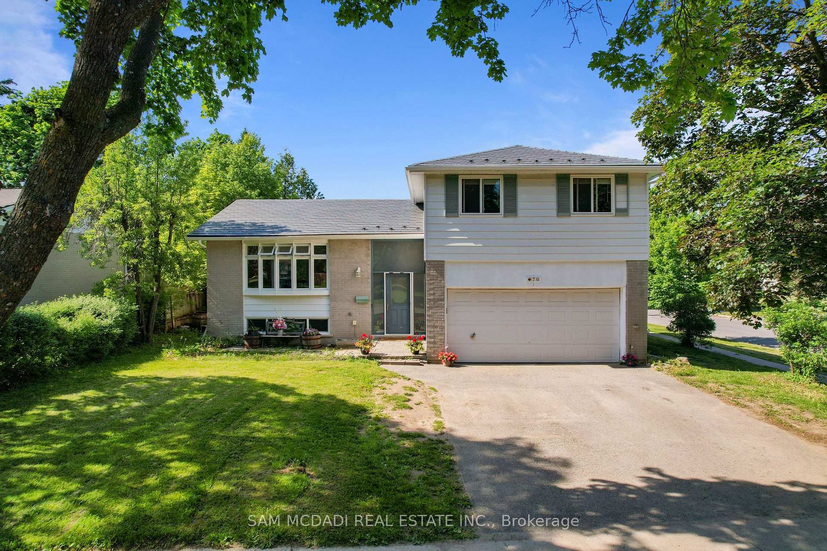 70 Briar Road, Allandale Heights, Barrie photo number 2